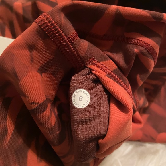 Lululemon Wunder Under High Rise Leggings 25" - Picture 5 of 12